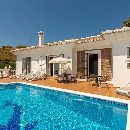 Villa Andalucia: Cerca De Todo, Intimidad Y Espacio Nerja